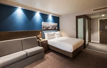 Hampton By Hilton Aberdeen Airport Hotel 3*, Дайс Великобритания