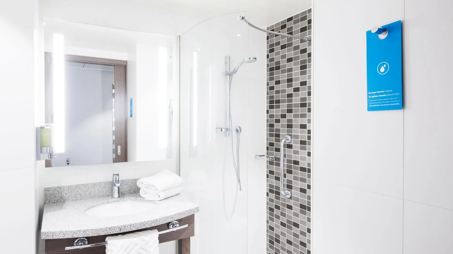 Hotel Hampton By Hilton Aberdeen Airport Dyce