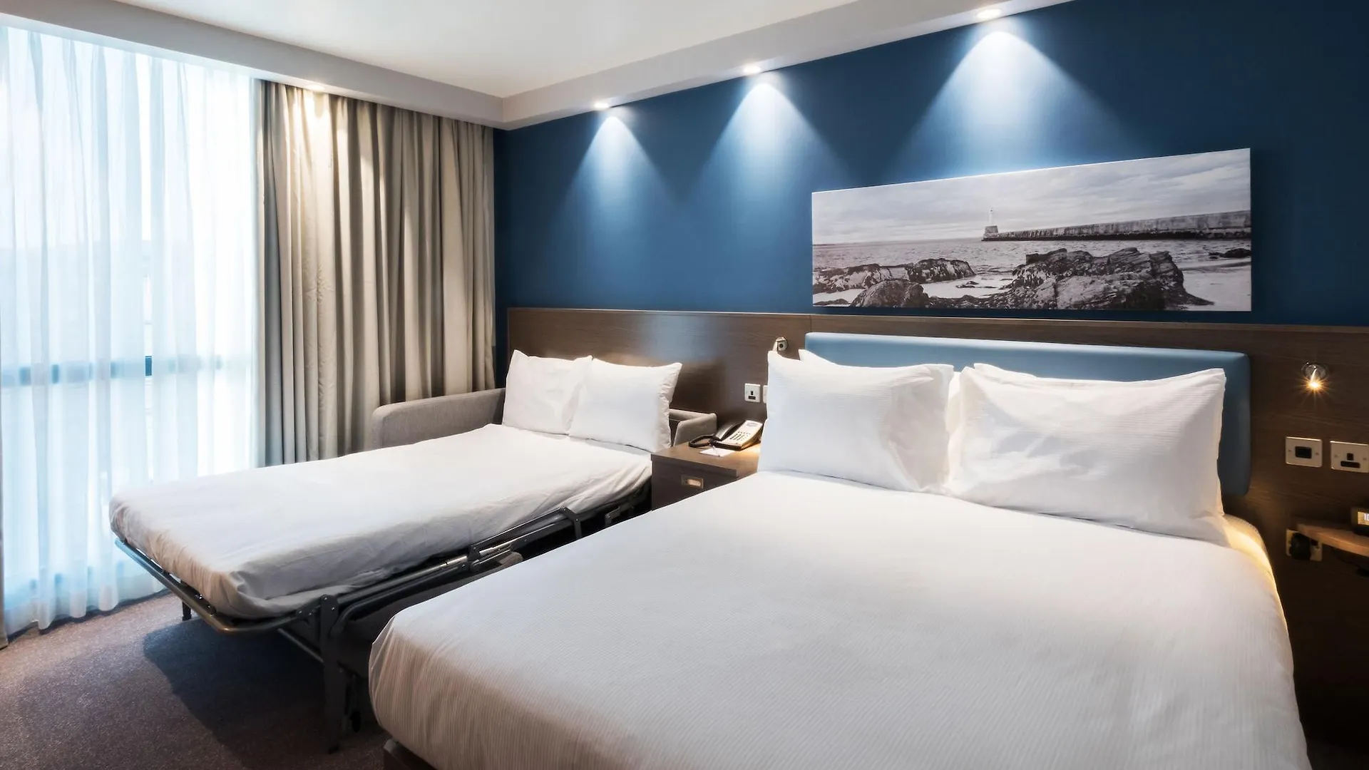 Hotel Hampton By Hilton Aberdeen Airport Dyce